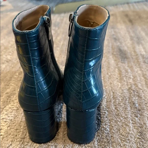 Steve Madden Nadalie Booties - Picture 4 of 6